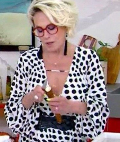 Ana Maria Braga elogia 'mandioca parruda' de vendedor - Reprodução