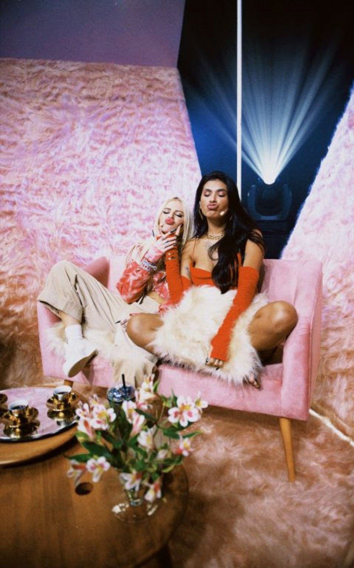 Lu&iacute;sa Sonza e Pocah