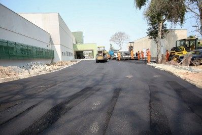 Cidade da Saúde de Saquarema começa a receber pavimentação
