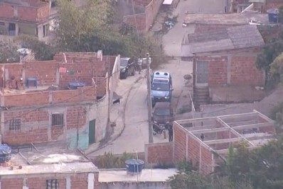 Favela do Batan tem manhã de tiroteio entre criminosos e policiais