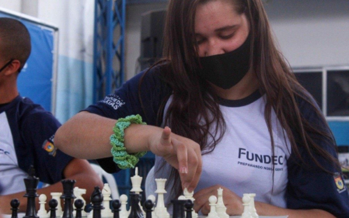 Fundec inicia atividades de xadrez no Polo de Inclusão e Trabalho, Duque  de Caxias