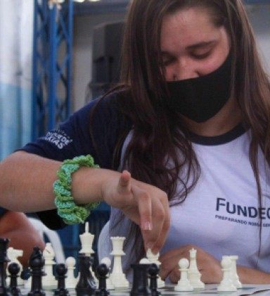 Fundec inicia atividades de xadrez no Polo de Inclusão e Trabalho, Duque  de Caxias
