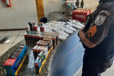 29° BPM recupera mercadorias furtadas em mercado de Retiro do Muriaé, quatro jovens autuados na ação