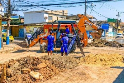 Obras de drenagem e pavimentação são realizadas em diversos bairros de Meriti