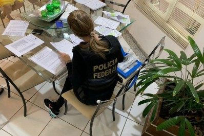 Polícia Federal desarticula esquema de sonegação de impostos e movimentações financeiras ilícitas