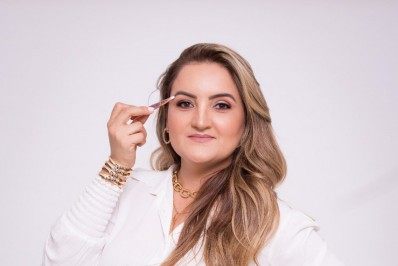 Muito além de sobrancelhas