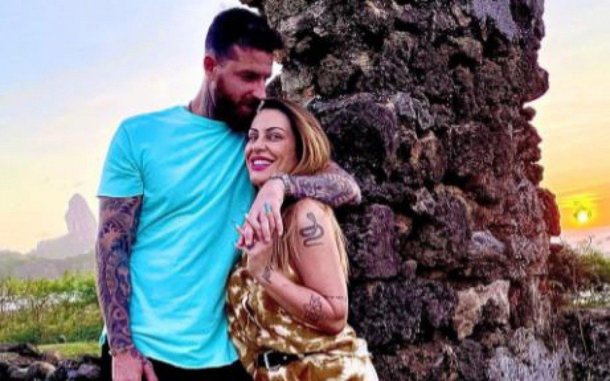 Cleo e o marido Leandro D'lucca em lua de mel