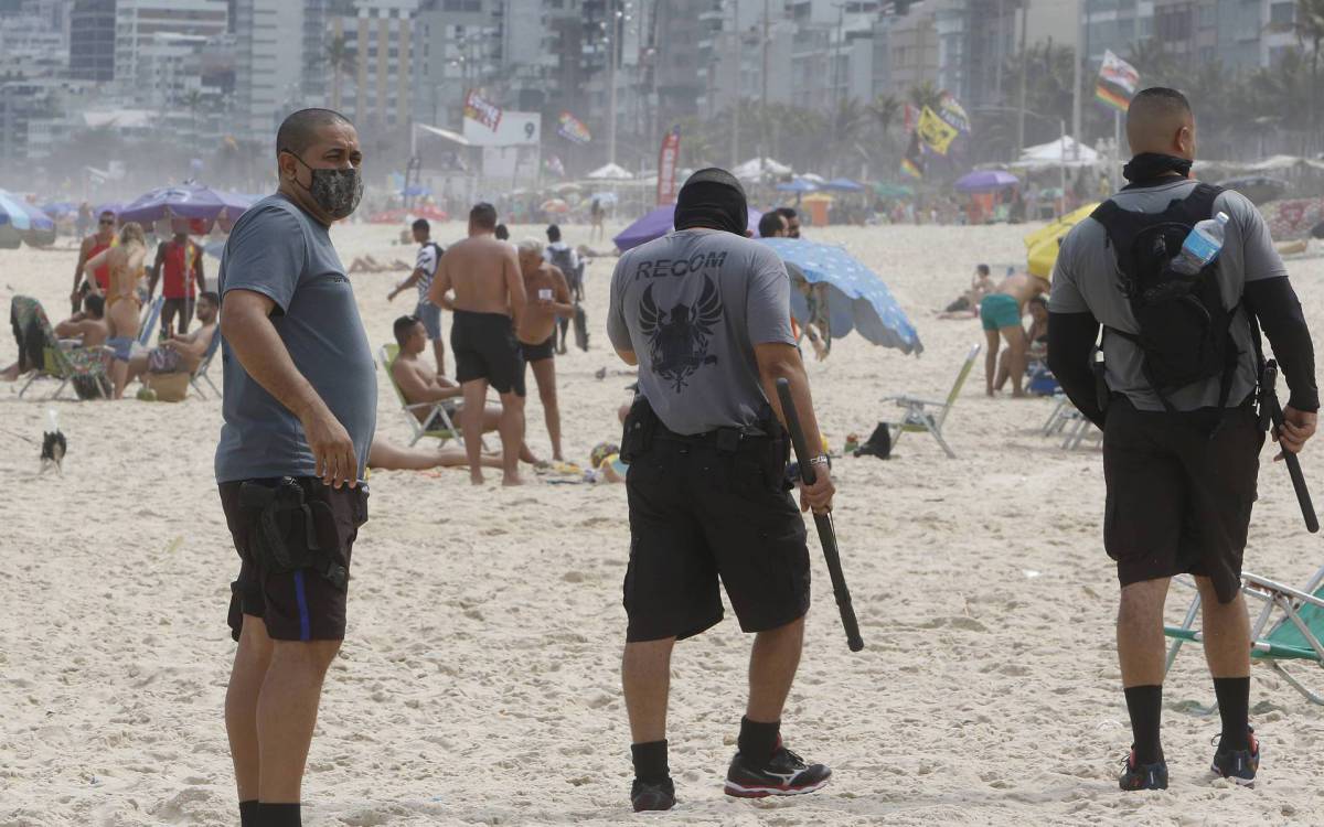 Efetivo se une aos programas Bairro Seguro e Seguran&ccedil;a Presente - Reginaldo Pimenta / Agencia O Dia