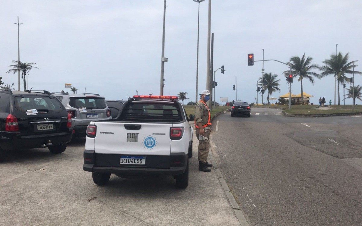 Desde quinta-feira o efetivo foi reforçado na orla do Rio - Divulgação/Prefeitura do Rio