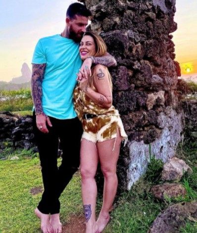 Cleo e o marido Leandro D'lucca em lua de mel - Reprodução