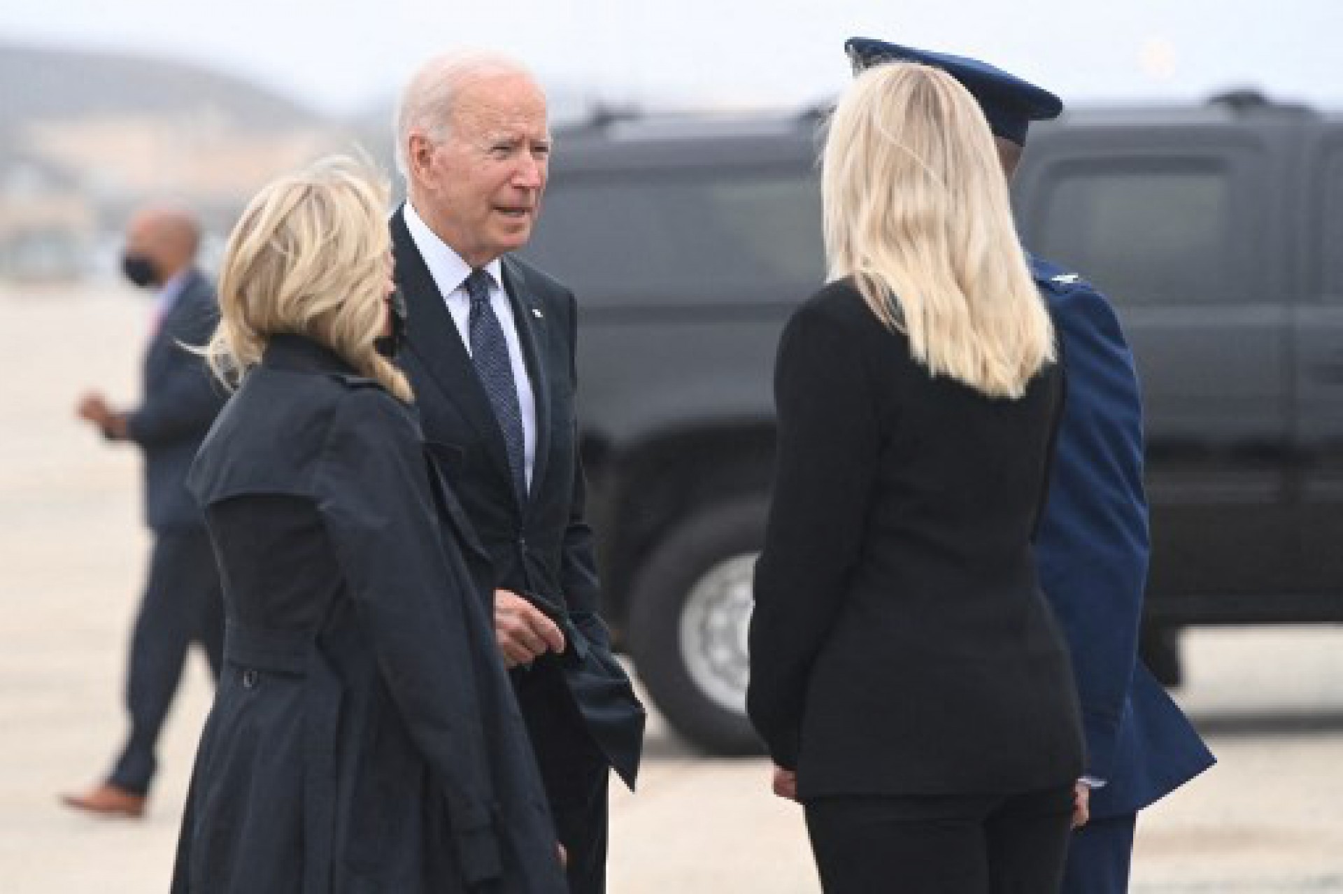 Biden visita base aérea para prestar homenagem a militares mortos em Cabul
 - AFP