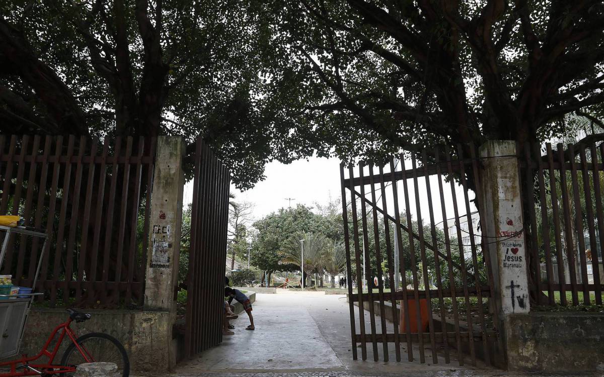 Geral - Parque Garota de Ipanema, no Arpoador, zona sul do Rio.