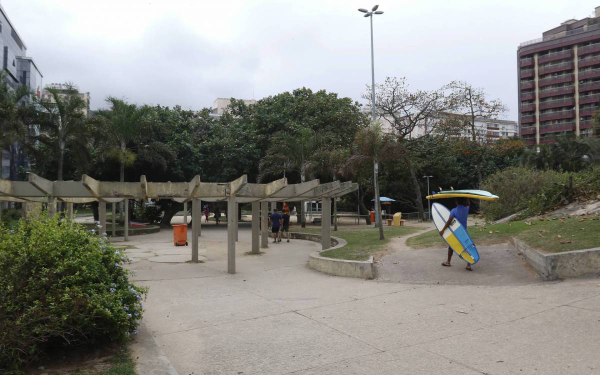 Geral - Parque Garota de Ipanema, no Arpoador, zona sul do Rio.