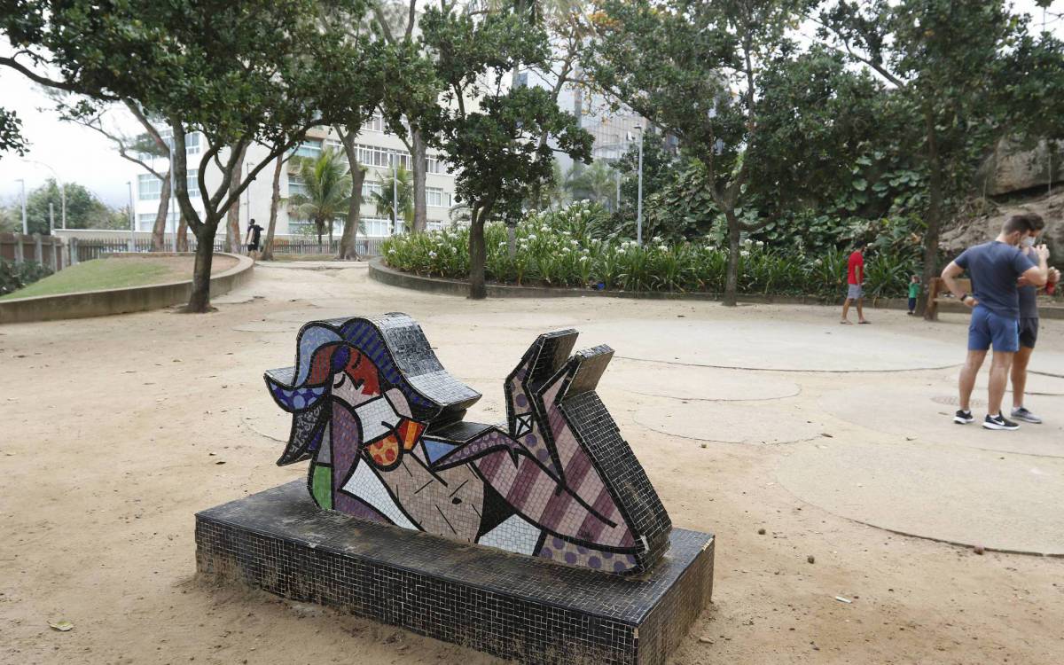 Geral - Parque Garota de Ipanema, no Arpoador, zona sul do Rio.