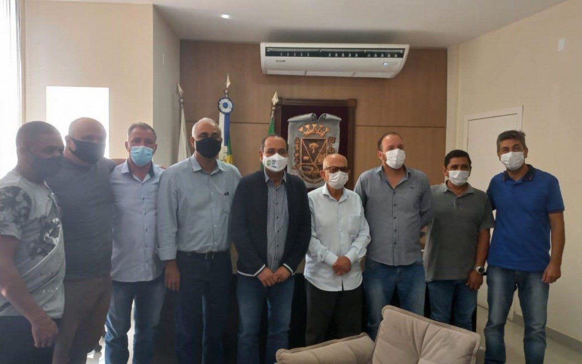 Max Lemos explicou que a ida a Varre-Sai foi uma solicita&ccedil;&atilde;o do deputado Jair Bittencourt para conhecer de perto os problemas do munic&iacute;pio e definir algumas estrat&eacute;gias para investimentos locais.
