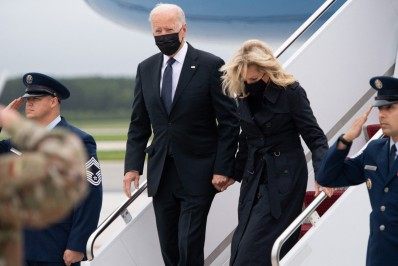 Biden é levado para local seguro após avião entrar em espaço aéreo restrito