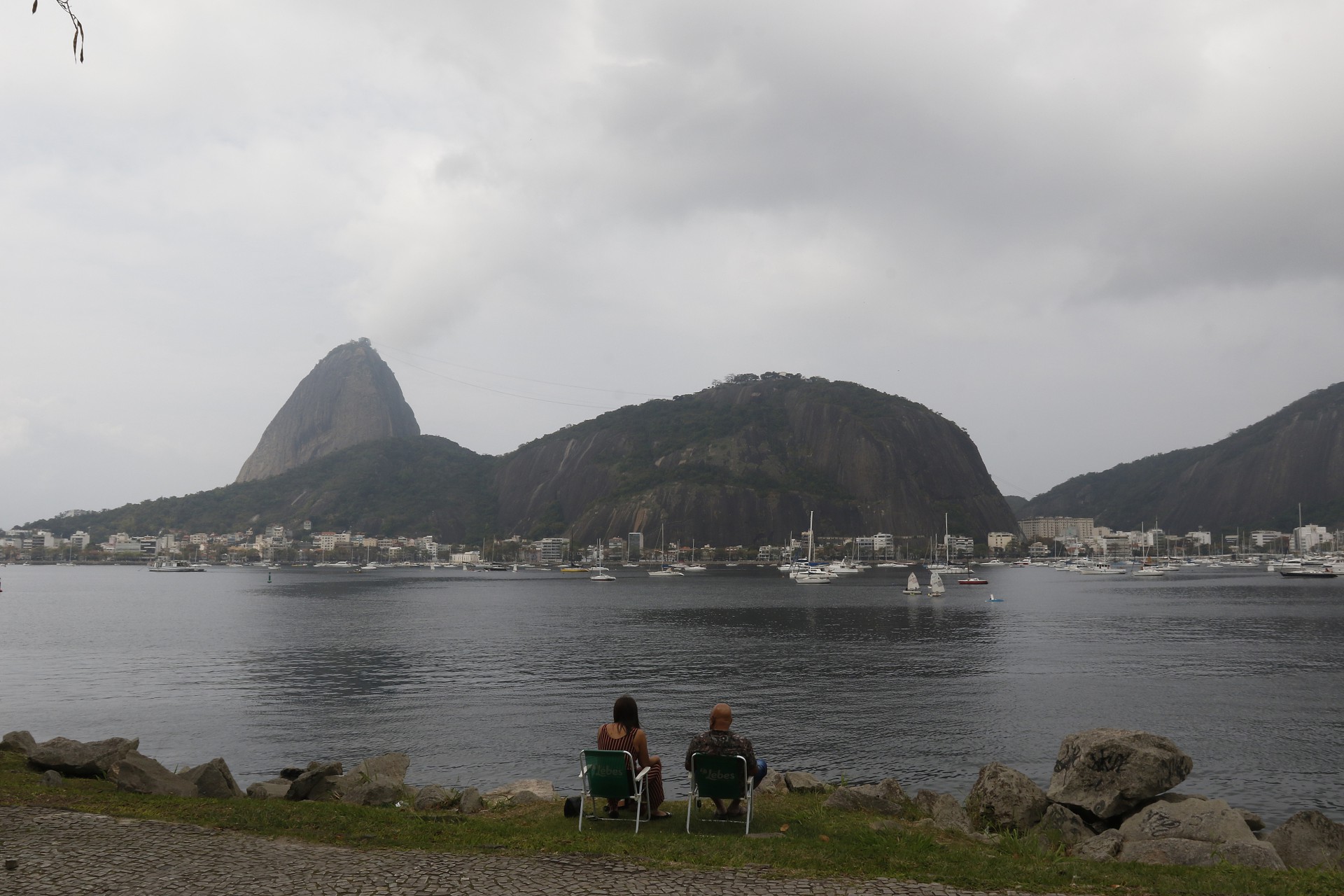 Tempo segue inst&aacute;vel na cidade do Rio com chuva a qualquer momento - Reginaldo Pimenta / Agencia O Dia