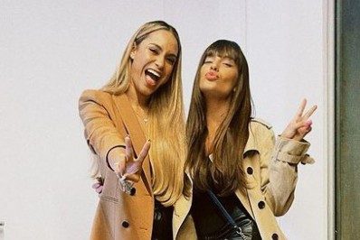 Ex-BBBs Sarah e Thaís compartilham clique de reencontro: 'Surpresa boa da vida'