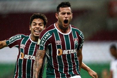 Empresário de atacante do Fluminense afirma que jogador segue com destino indefinido