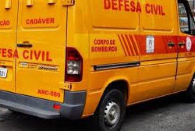 Homem é encontrado morto com marcas de tiros no meio da rua em Itaipuaçu