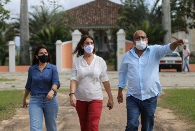 Prefeita Fátima Pacheco visita as obras de restauração do Museu Casa Quissamã