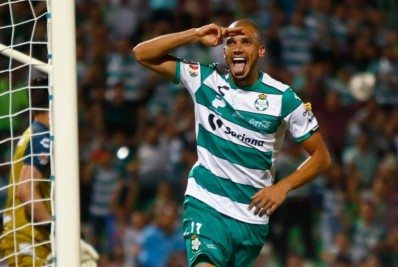 Ex-zagueiro do Botafogo renova com clube mexicano e projeta naturalização