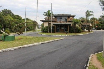 Recapeamento da Avenida José Bento Ribeiro Dantas em Búzios é concluído