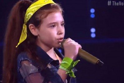Riostrense Sofia Farah passa no Tira-Teima do The Voice Kids