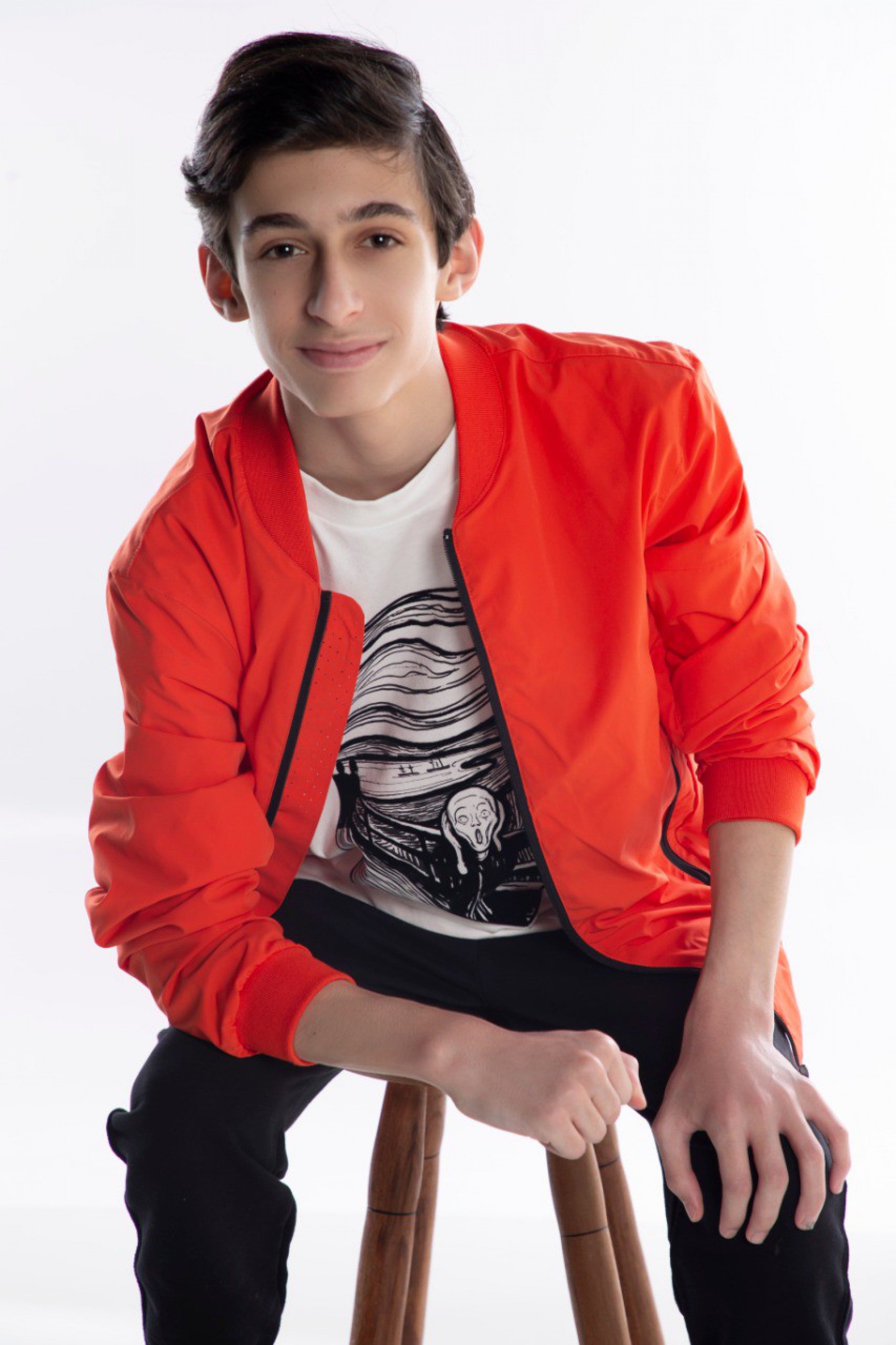 Vinícius Marinho, 15, assumiu o papel do Robô Tyron 667 em 'Bugados' - Divulgação/ Ci Produções