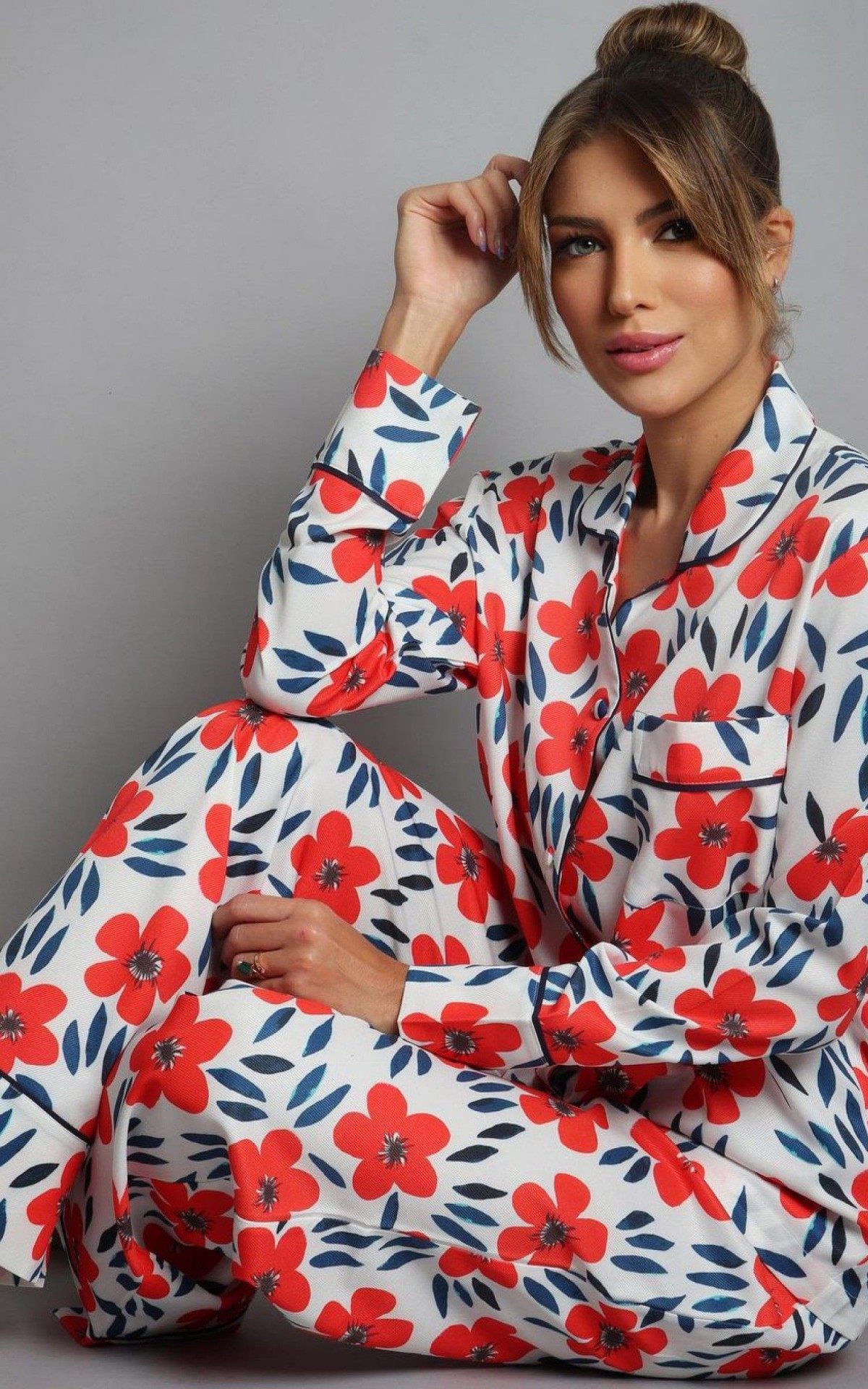 Carol Valen&ccedil;a