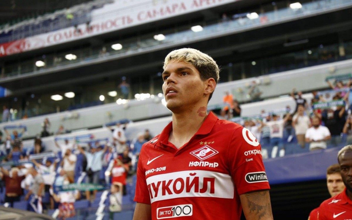 Ayrton Lucas é titular absoluto do Spartak Moscou