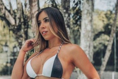 Fotos! Musa fitness encanta pela beleza e faz sucesso na Web
