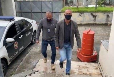 Polícia prende ex-prefeito de Japeri acusado de fraudar licitações