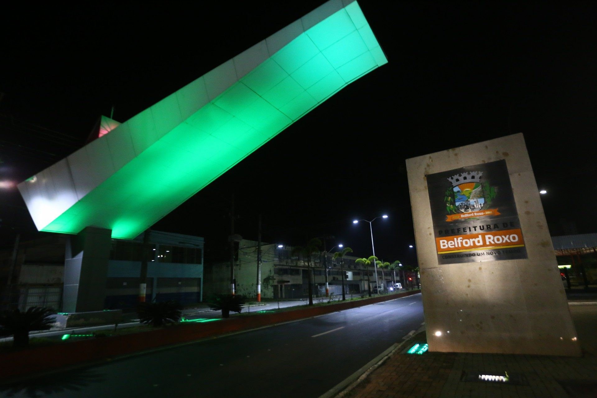 A partir das 18h30h, o pórtico de entrada da cidade, receberá uma iluminação especial, na cor verde - Rafael Barreto / PMBR