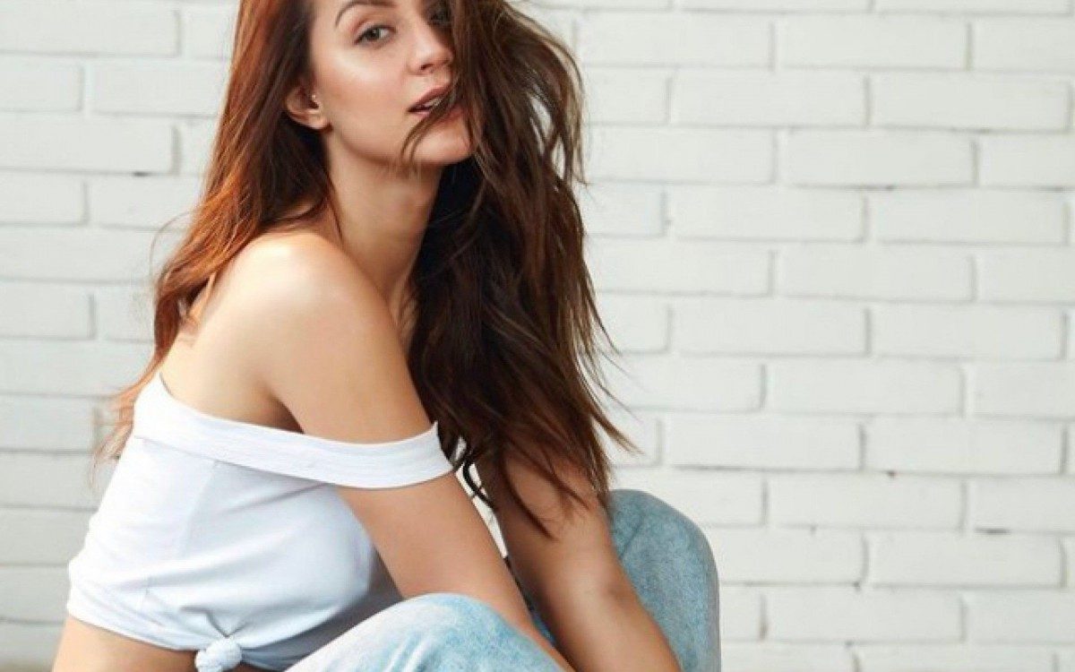 Larissa Bonesi foi apontada como pivô da separação de Caio Castro e Grazi Massafera