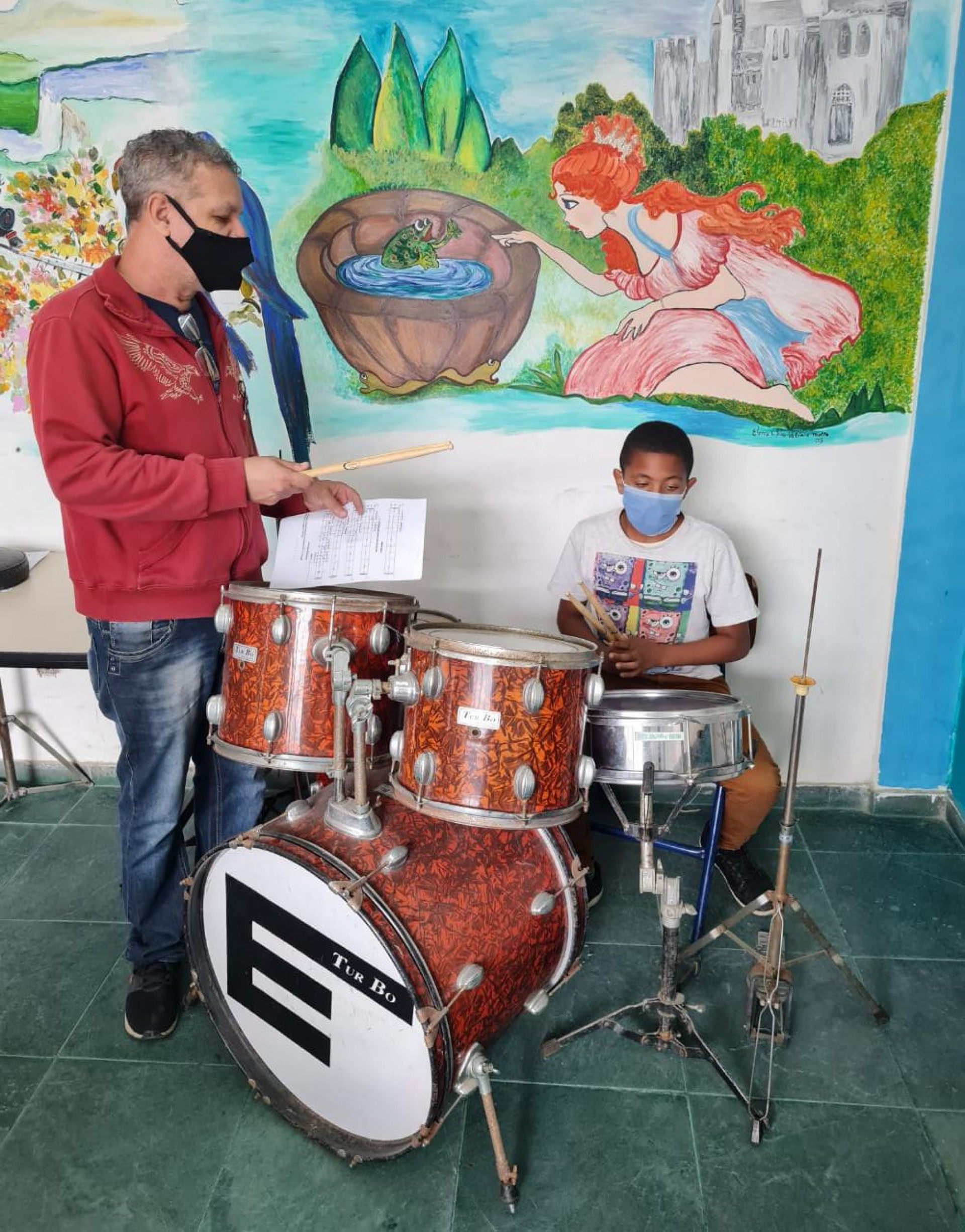 Um dos cursos oferecidos na Casa da Cultura é o de iniciação musical - Divulgação