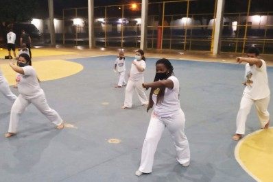 Aulas gratuitas de capoeira são oferecidas no Centro Poliesportivo; confira como participar