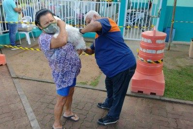 Campanha antirrábica vacinou quase dois mil pets em Jaconé