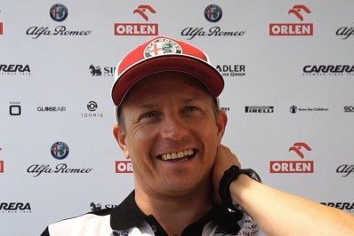 Campeão de Fórmula 1, Kimi Raikkonen anuncia aposentadoria