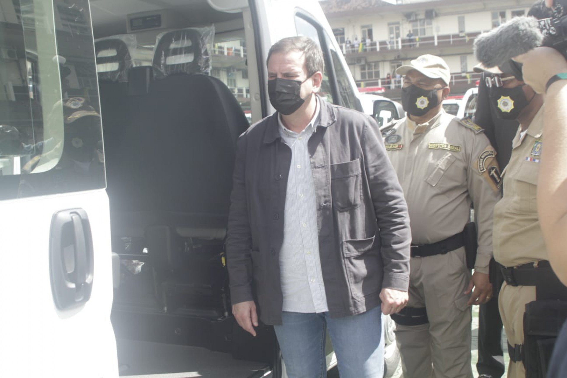 Prefeito Eduardo Paes participou da renovação da frota de viaturas da Guarda Municipal - Marcos Porto / Agência O Dia