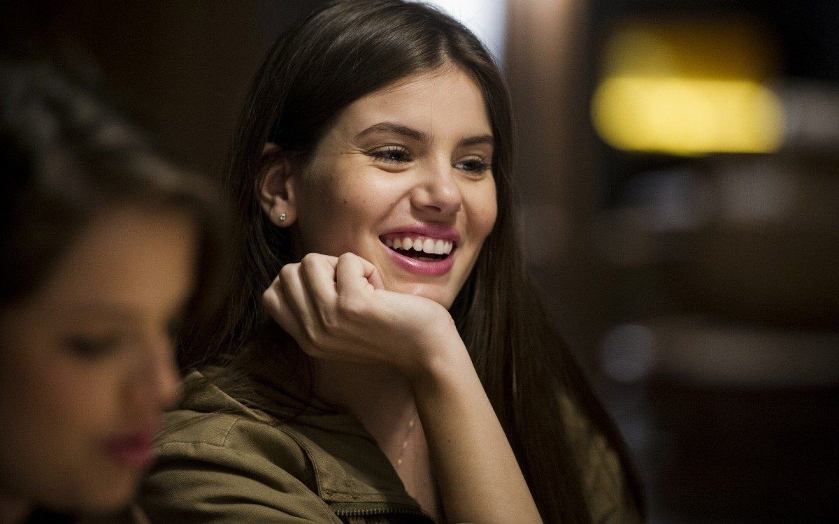 Angel/ Arlete (Camila Queiroz) 