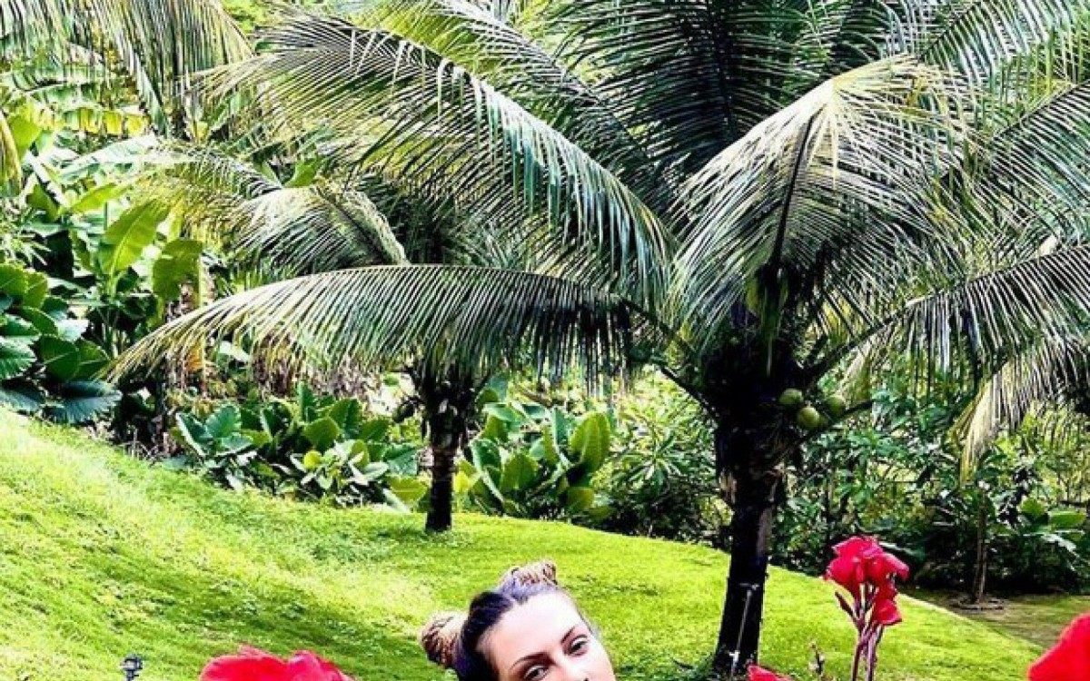 Cleo compartilha mais fotos da lua de mel em Fernando de Noronha