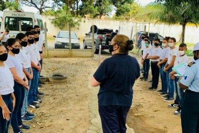 Guarda Mirim de Búzios tem dinâmica de grupo sobre Ética e Cidadania