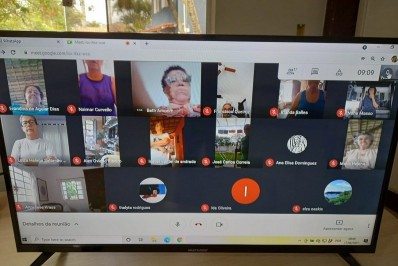 Aulas on-line de ginástica são disponibilizadas para os idosos em Búzios