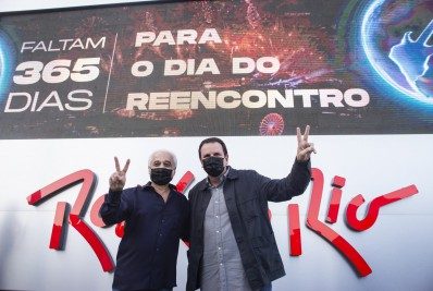 Rock in Rio instala relógio com contagem regressiva na Praia de Copacabana