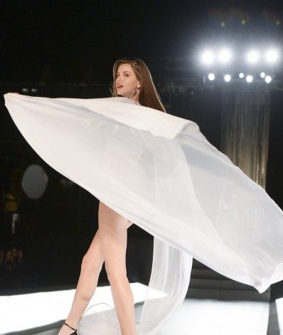 Angel/ Arlete (Camila Queiroz)  - Globo/Zé Paulo Cardeal