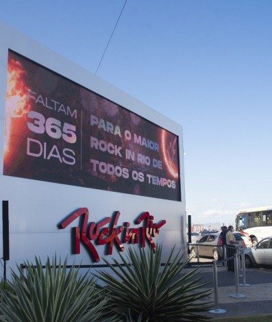 Rock in Rio inaugura relógio com contagem regressiva para o festival na Praia de Copacabana - Divulgação