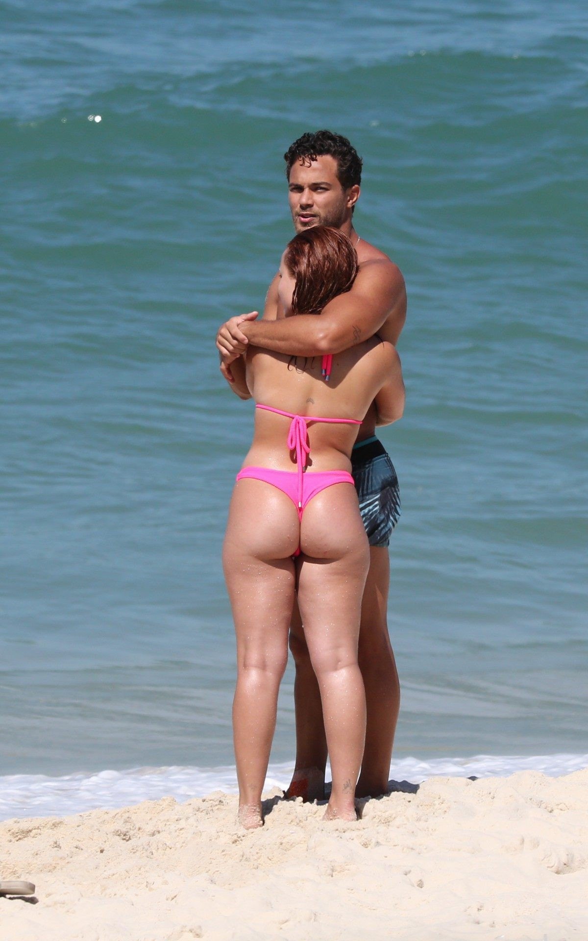 Larissa Manoela e Andr&eacute; Luiz Frambach  