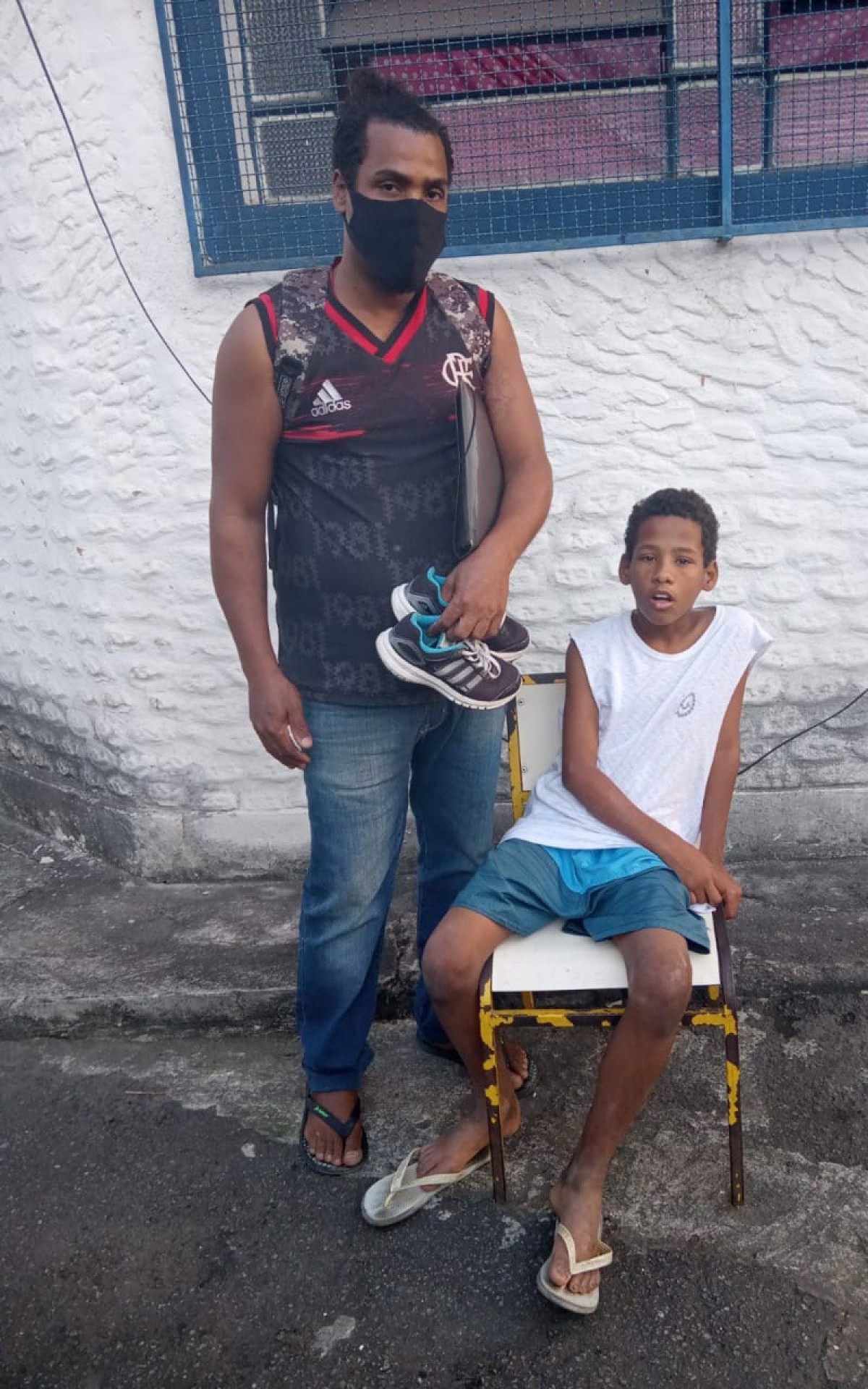 Isaak foi levado pelos conselheiros tutelares para Santa Cruz, na Zona Oeste, e entregue ao pai, o cozinheiro Jorge Costa F&eacute;lix, de 36 anos, que agradeceu o apoio nas buscas  