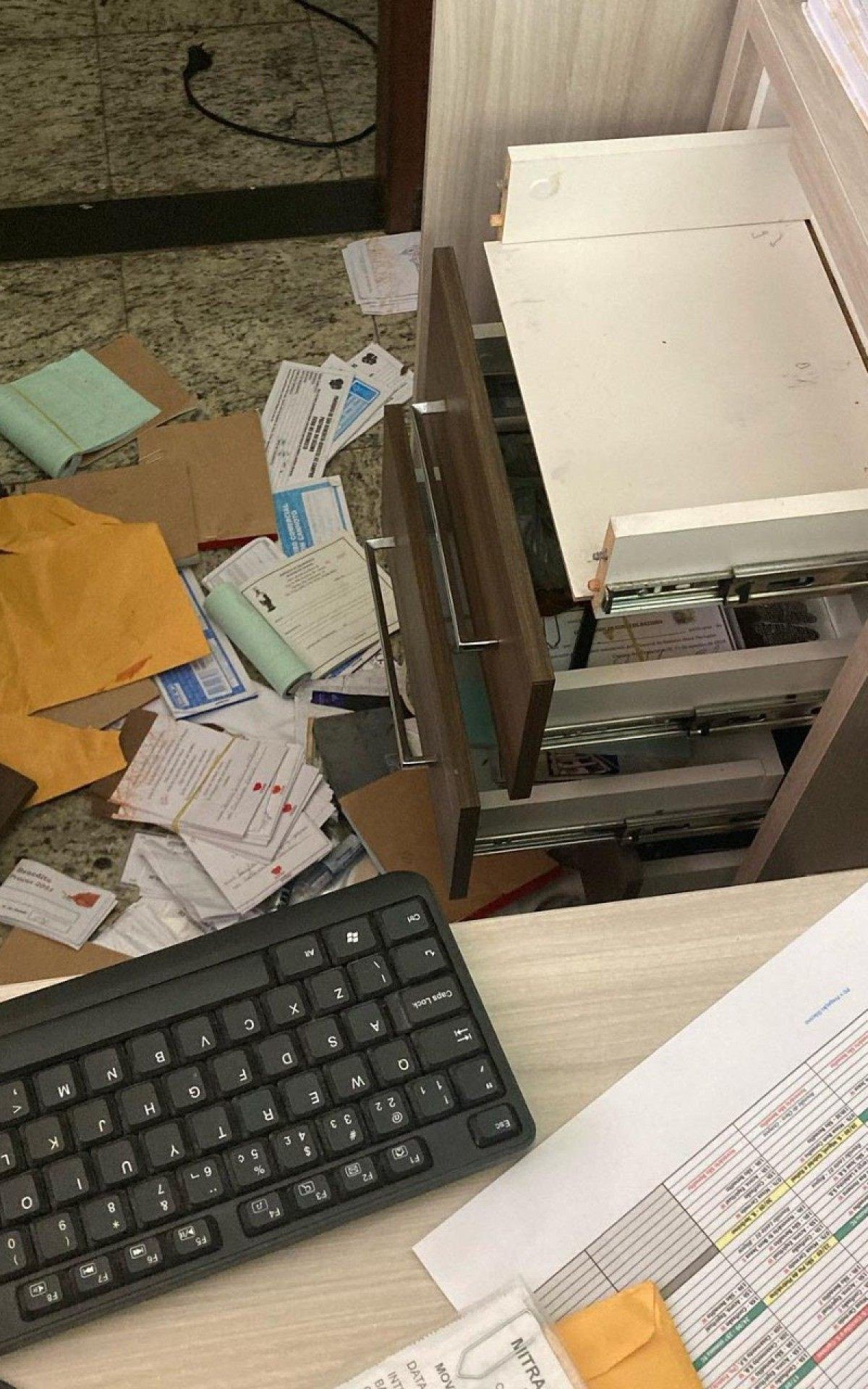 Igreja S&atilde;o Benedito, em Campos, &eacute; arrombada e furtada. 